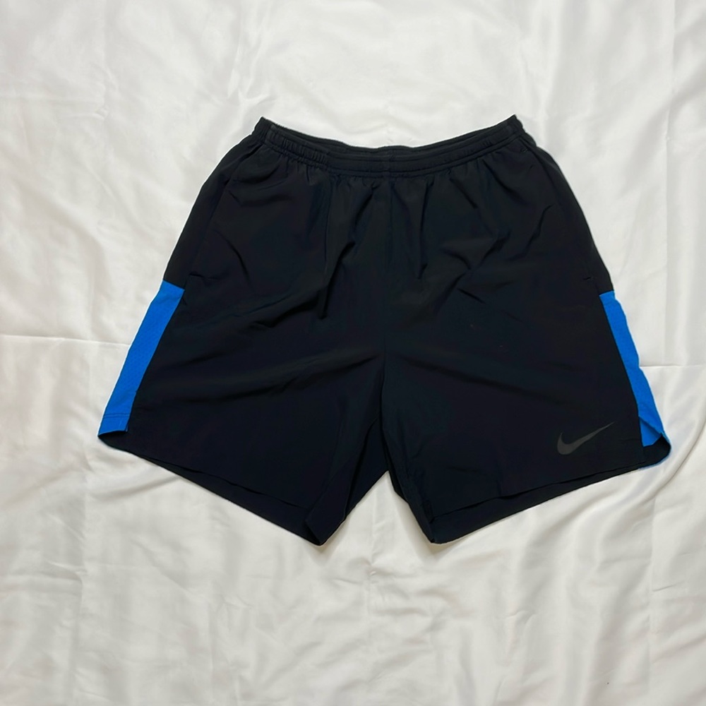 Nike Dri-Fit Lined Running Shorts Medium